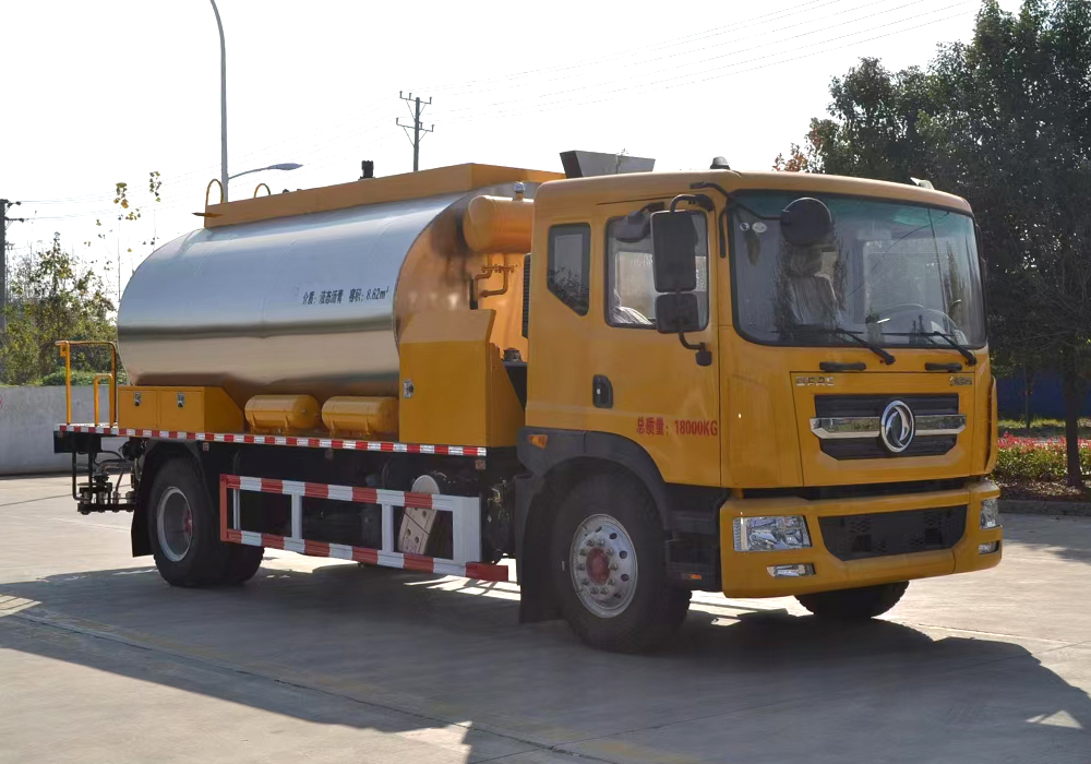 12噸東風(fēng)多利卡（全功率）智能瀝青灑布車